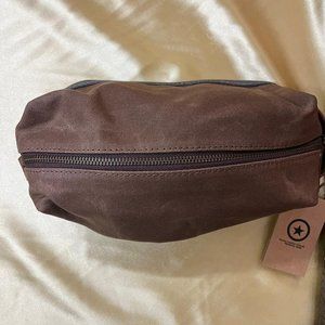 NWT Aaron Leather Goods 1pc bag